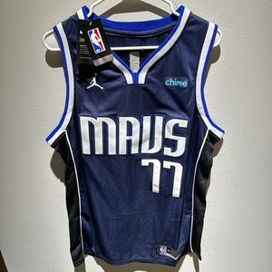Dallas Mavericks #77 Luka Doncic